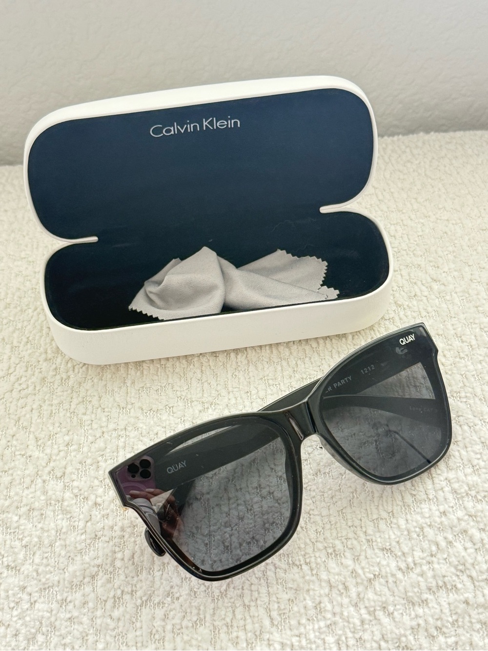Quay black After party sunglasses